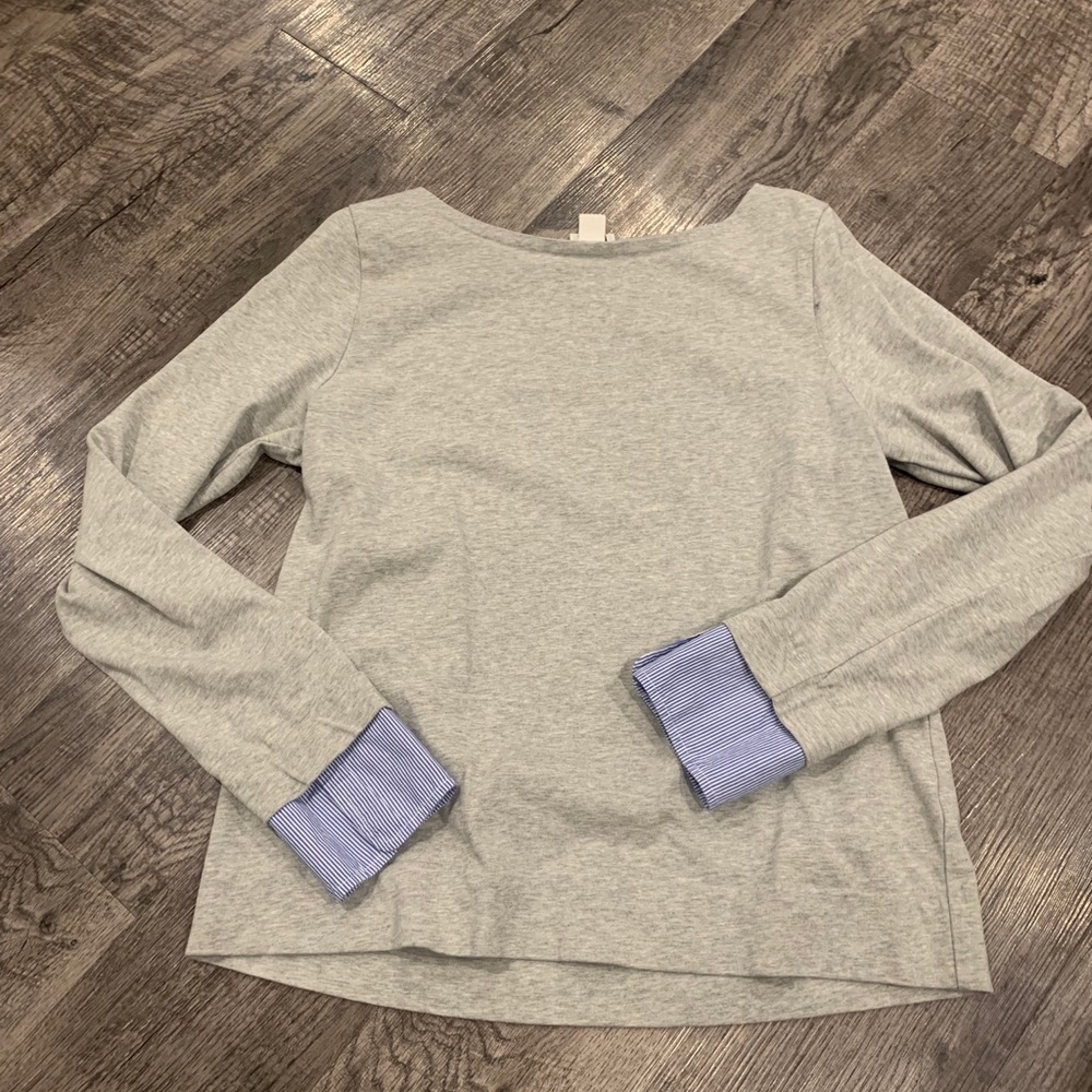 ✨HOST PICK! ✨🥳 J.Crew sweater